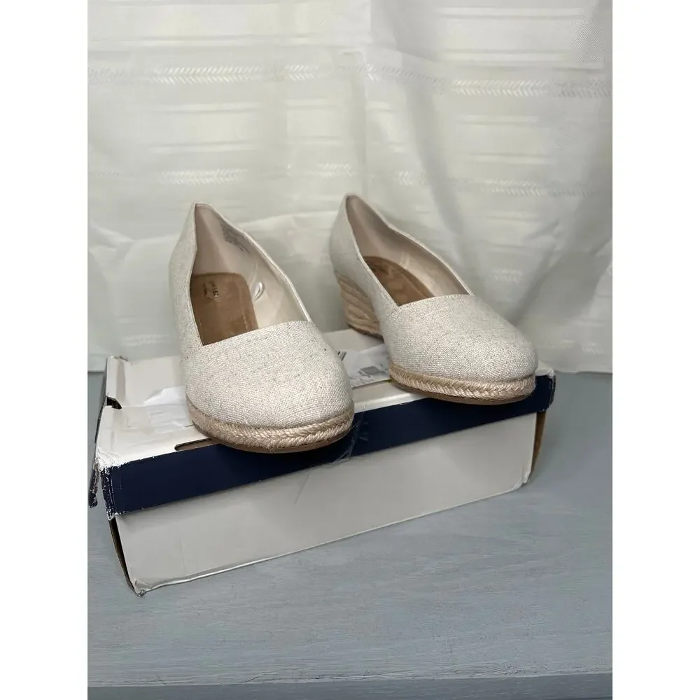 St. John's Bay Botanic Espadrille Wedge Sandals Sand Womens Size 9.5 Wide